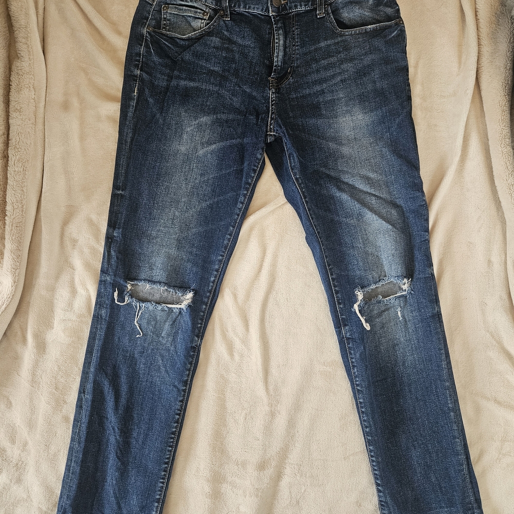 Aeropostale Men's Dark Blue Ripped Jeans
